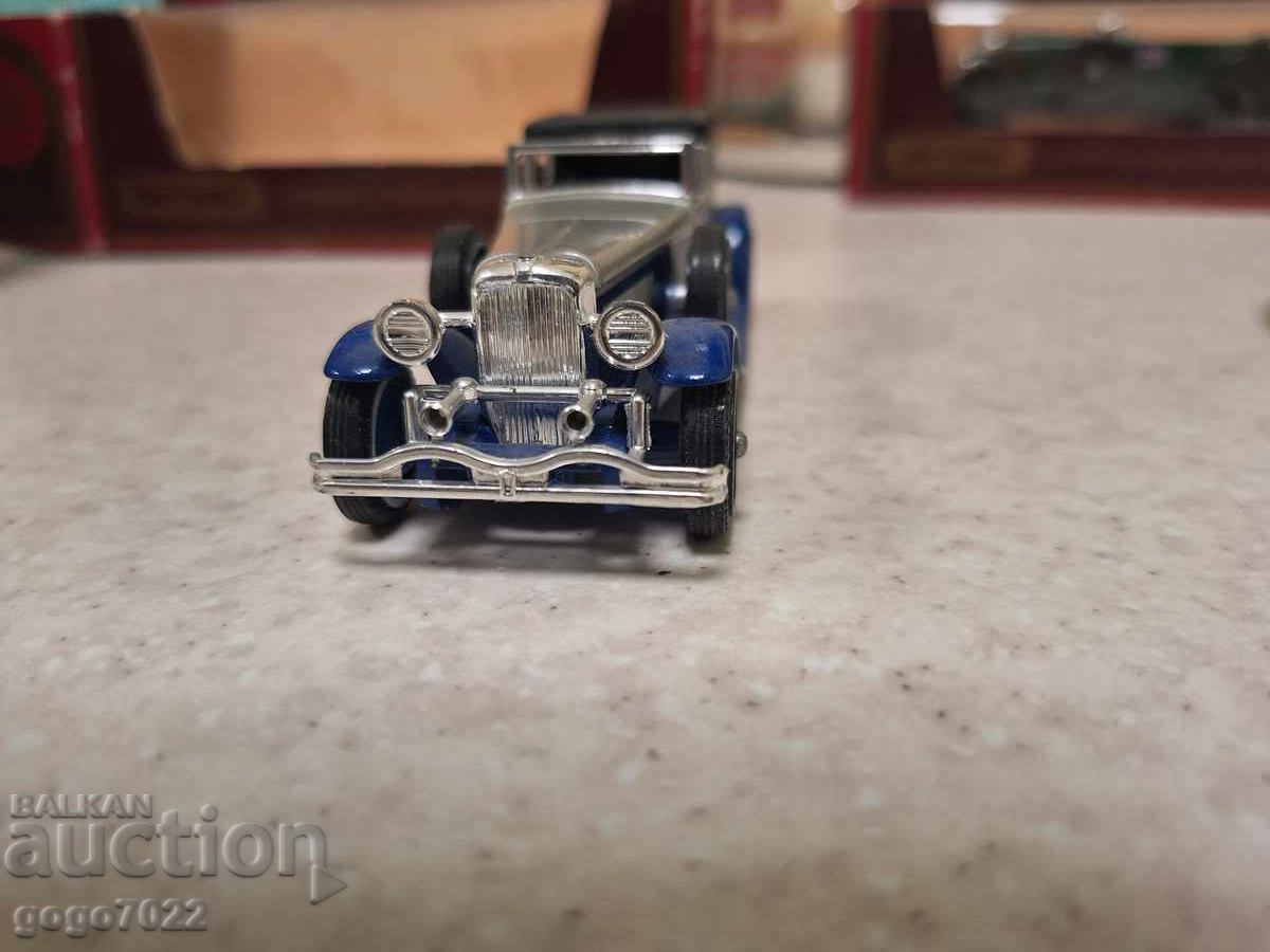 Licitație MODELE MATCHBOX YESTERYEAR ANGLIA