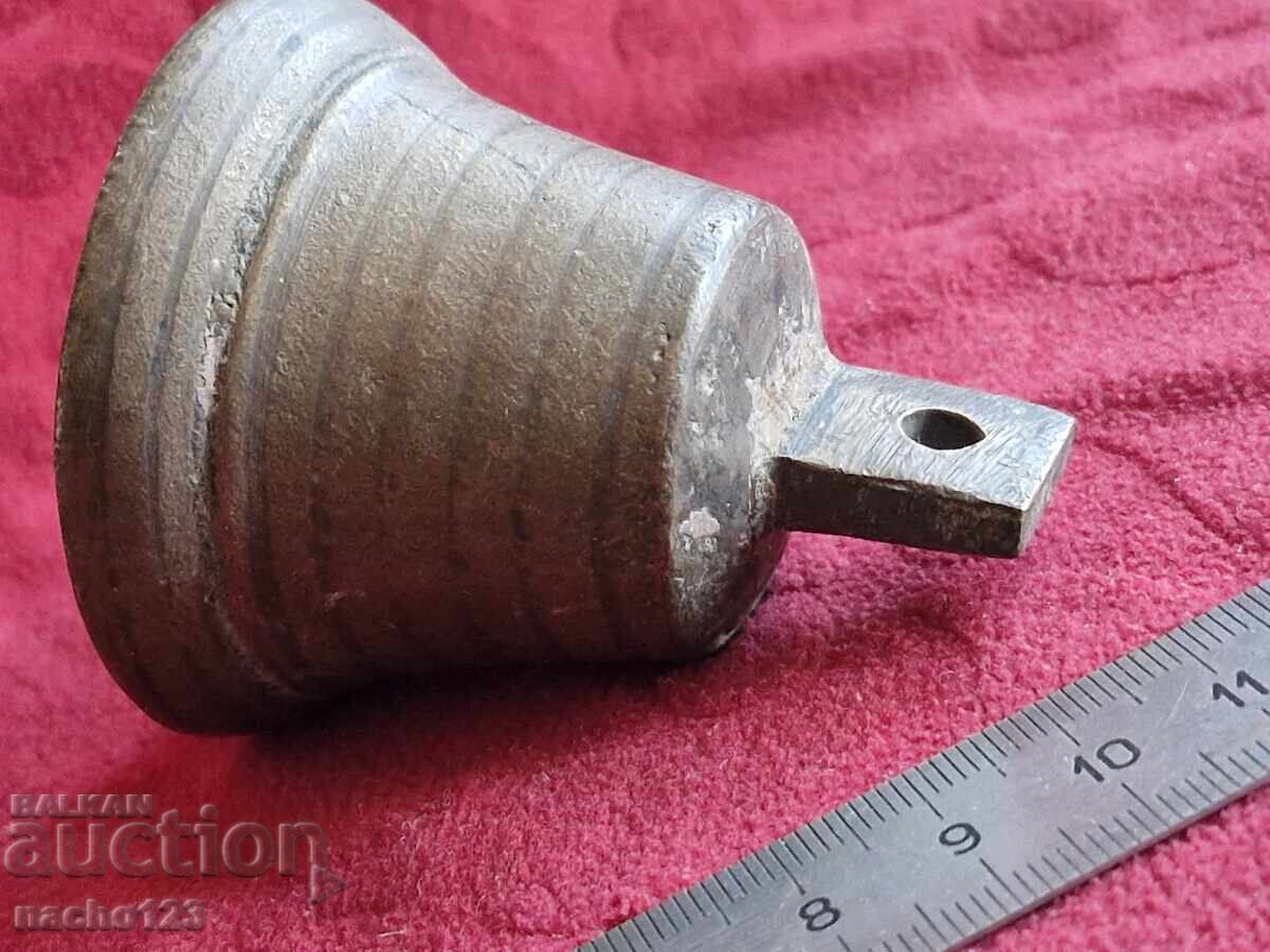Clopot vechi din bronz - 6