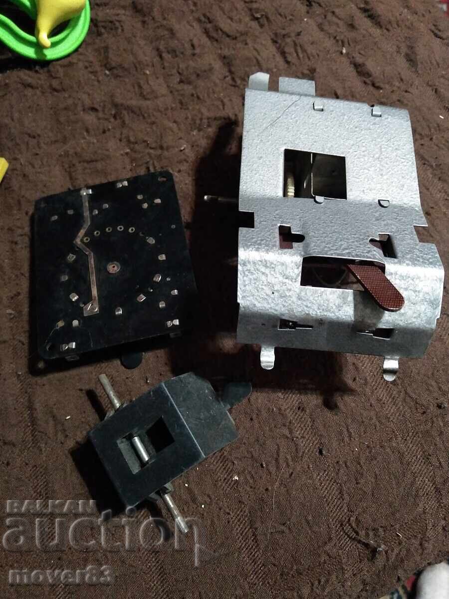 Delivery of Old toys and parts. Lot