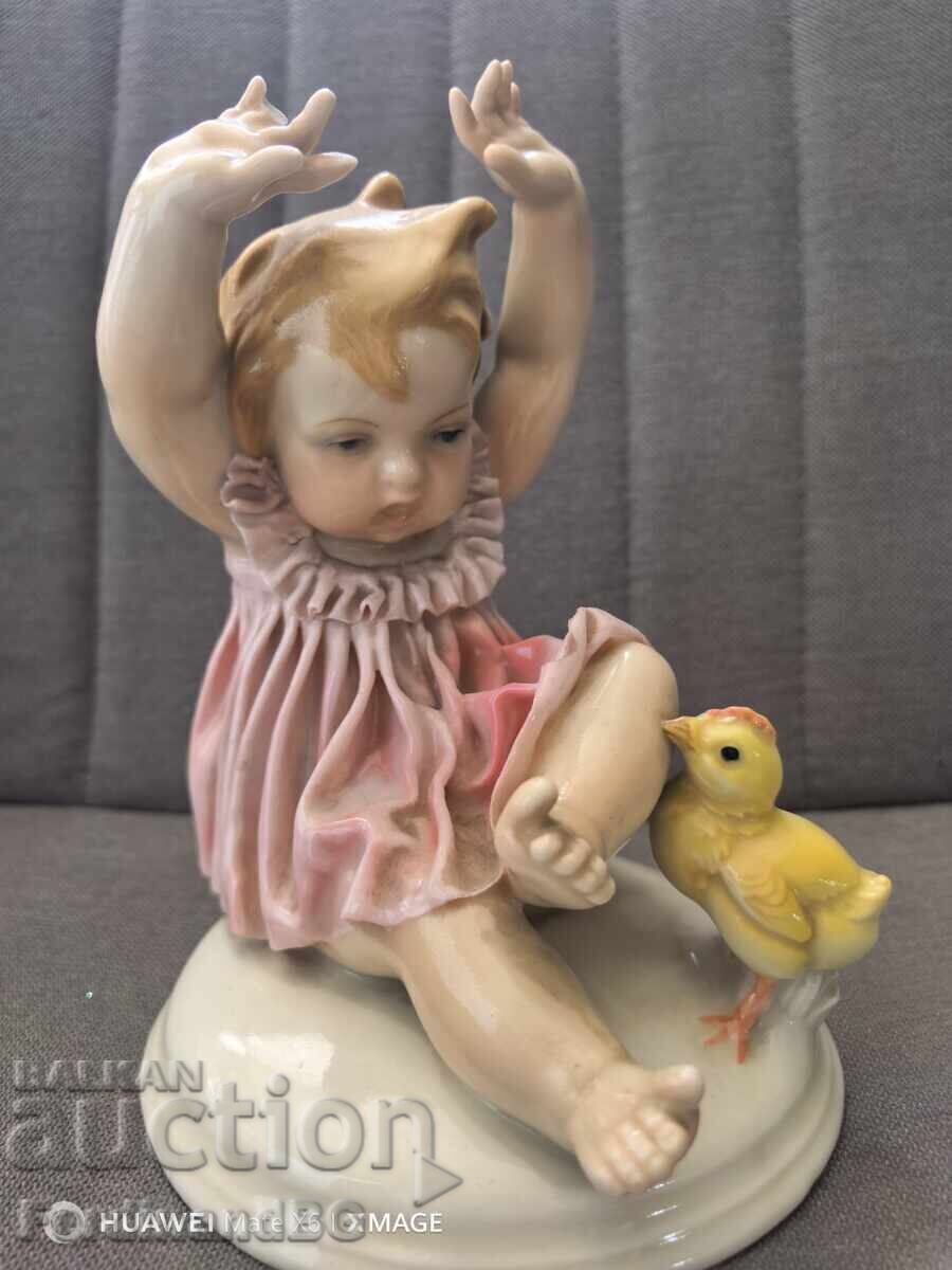 Figurină de porțelan