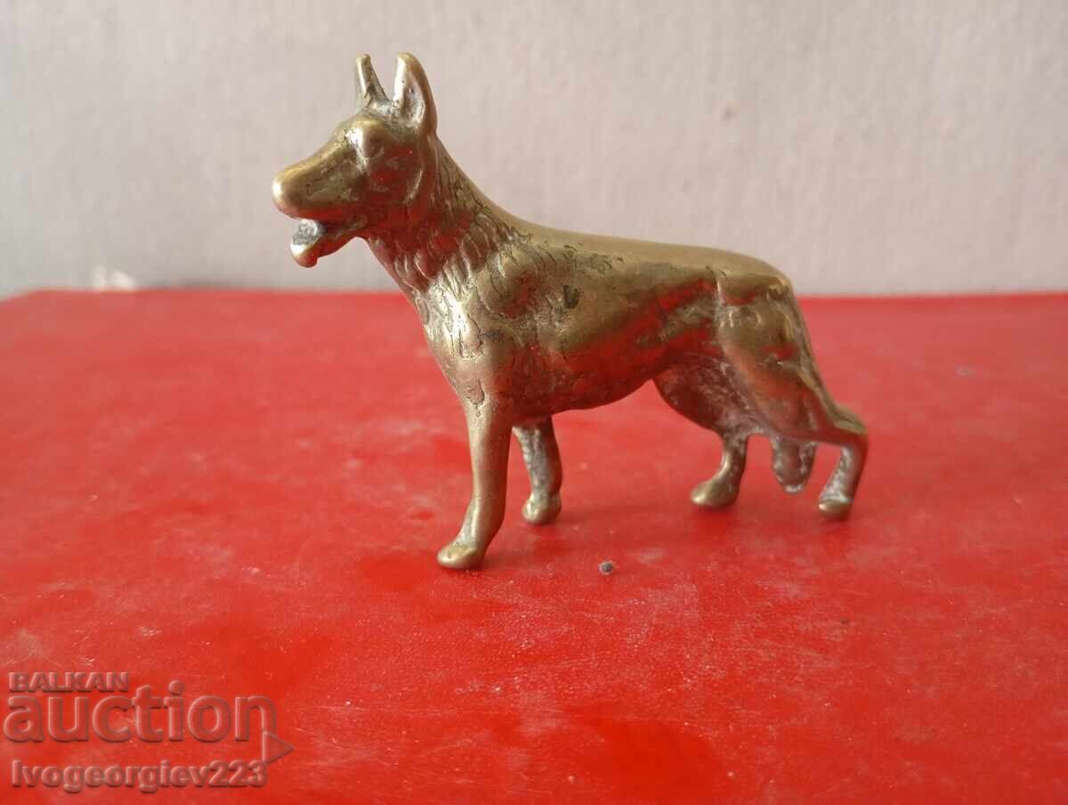 Figurină de câine
