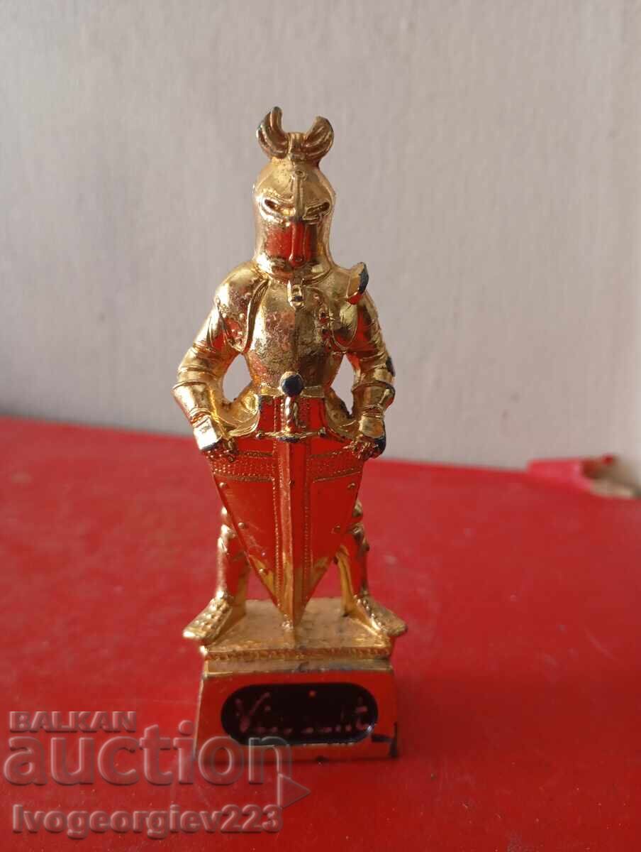 Statuetă cavaler