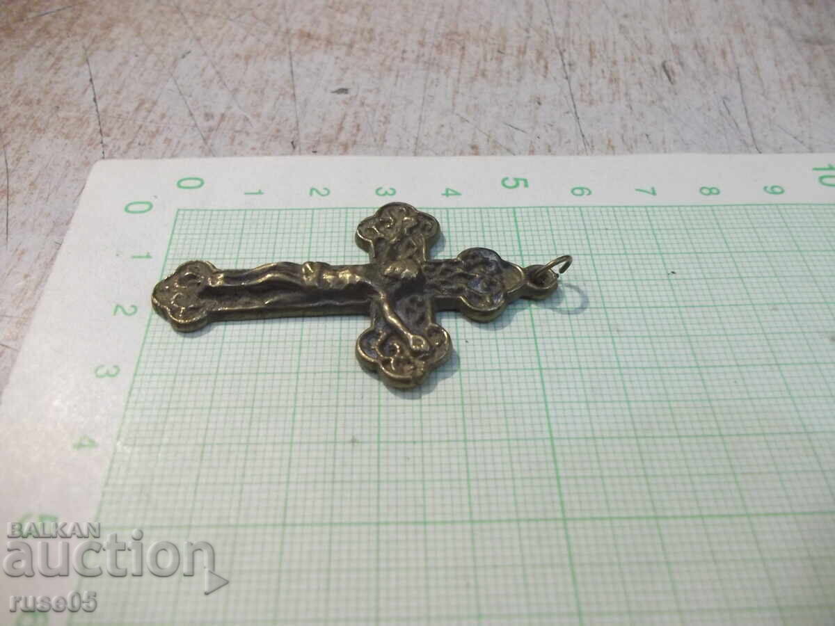 Cruce din bronz cu crucifix - 10,84 g - 5