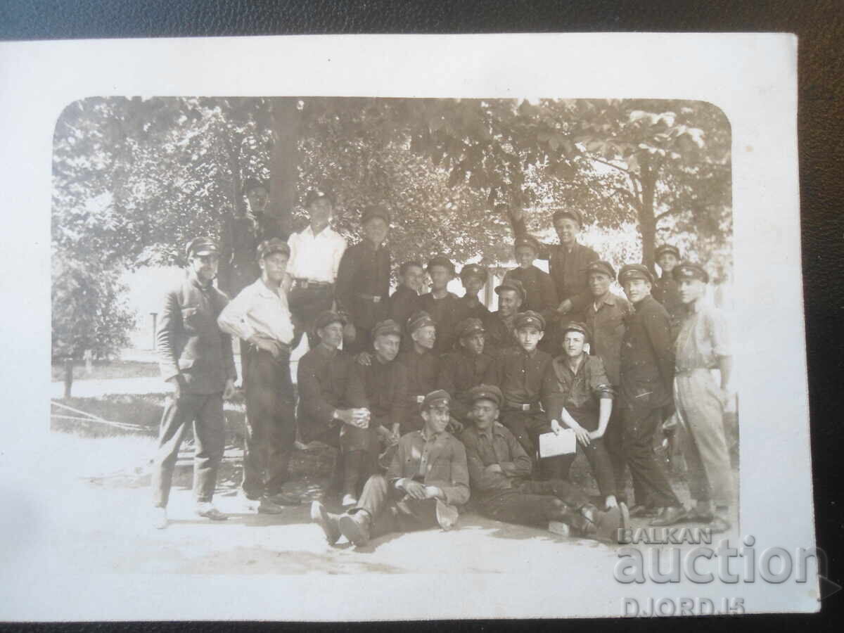 Παλιά φωτογραφία, Σόφια, 1926 και 1927, στην ΣΤ' τάξη