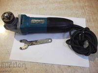 Γωνιακός τροχός "Makita - GA5030R" σε λειτουργία