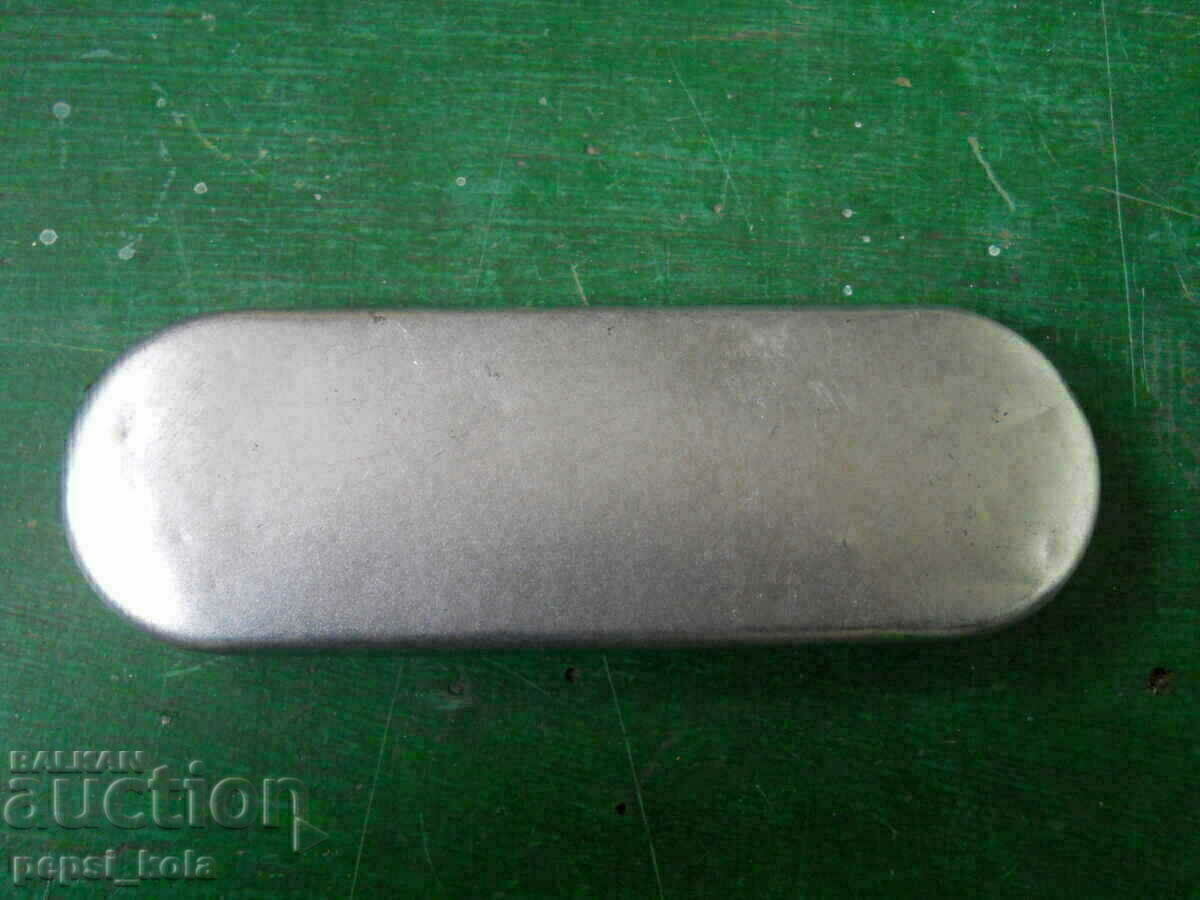 Доставка на Комплект нивелир с часовникарски отвертки