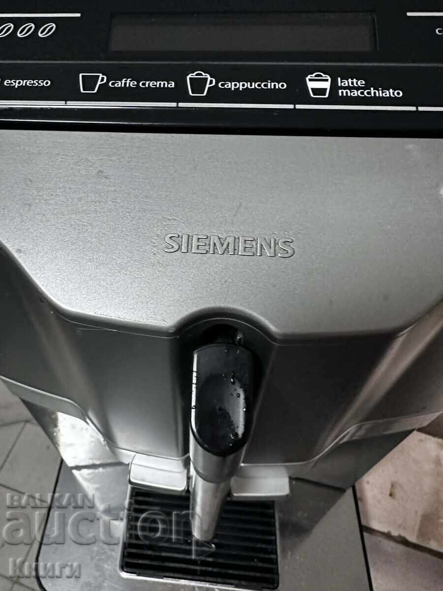 Доставка на Кафемашина Siemens EQ.3 s 300 - напълно автоматична
