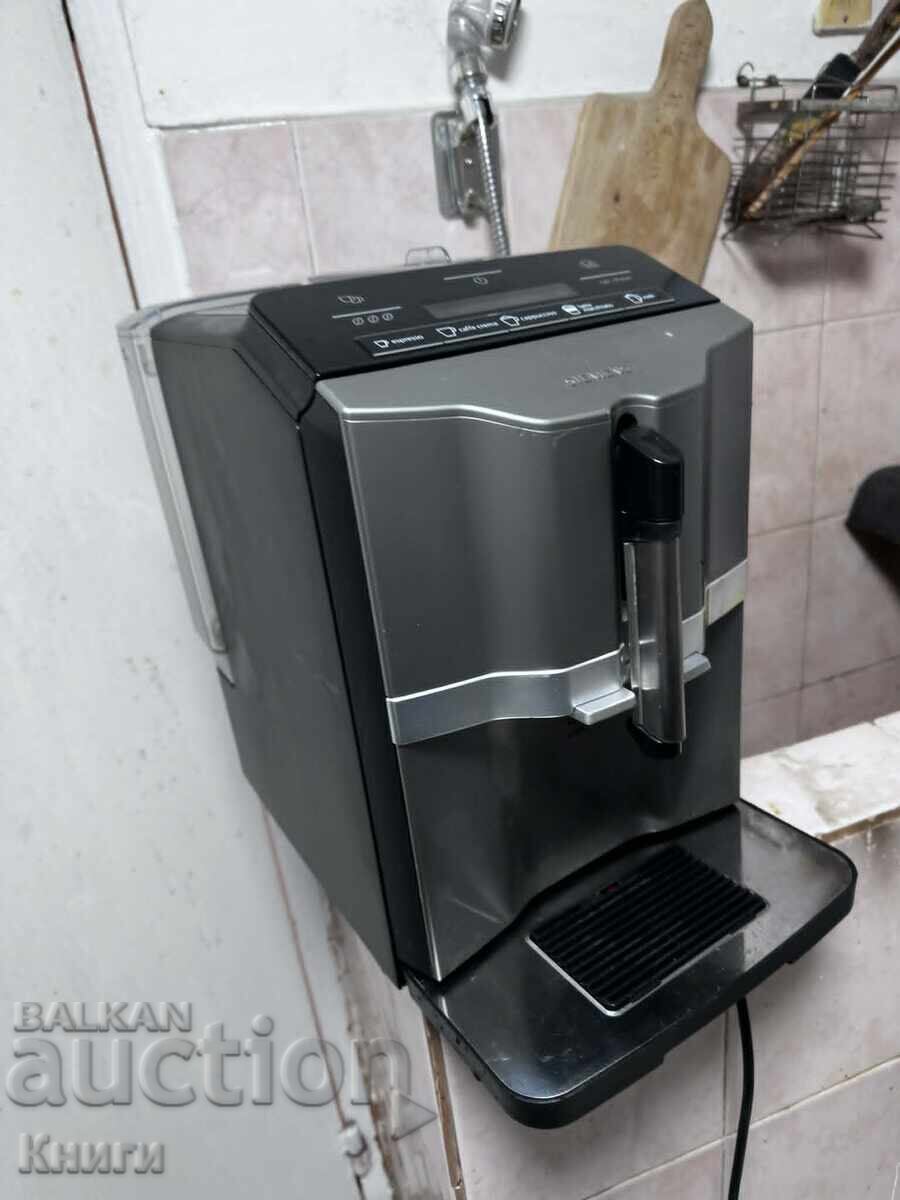 Кафемашина Siemens EQ.3 s 300 - напълно автоматична - 6