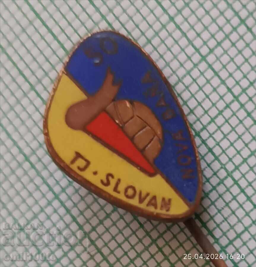 Insignă 50 g club de fotbal Slovan TJ Slovan Niva bana Cehia cu preț € 2.00 | 3.91 BGN