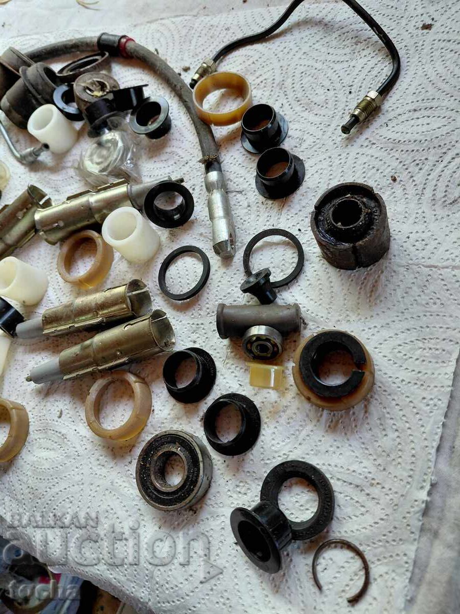 Παράδοση Παρτίδα 7 τεμαχίων, ανταλλακτικά παλιά και καινούργια, VAZ/Moskvitch και άλλα ρωσικά