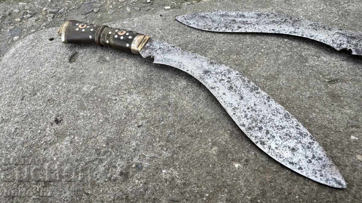Livrarea Cuțit Kukri nepalez vechi, bine păstrat, două bucăți, preț fix