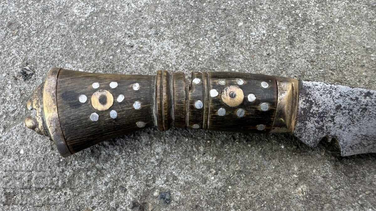 Cuțit Kukri nepalez vechi, bine păstrat, două bucăți, preț fix - 9