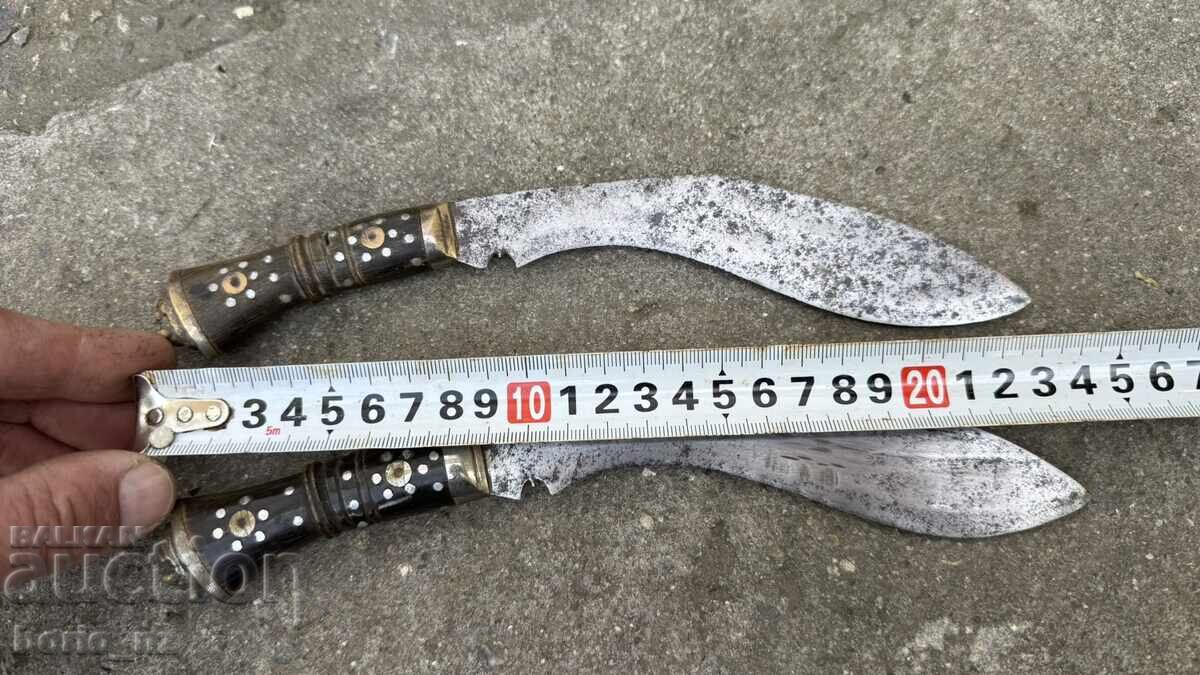Cuțit Kukri nepalez vechi, bine păstrat, două bucăți, preț fix - 11