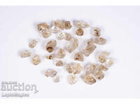 Παρτίδα 32 τεμ. κρύσταλλοι χαλαζία με εγκλείσματα πετρελαίου 55.6ct φθορίζοντες