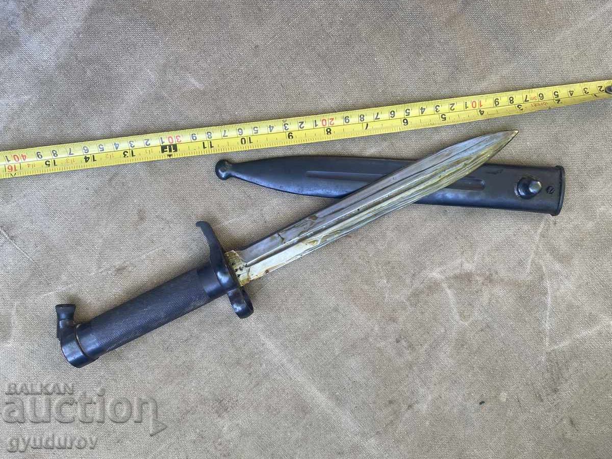 Auction  Pike