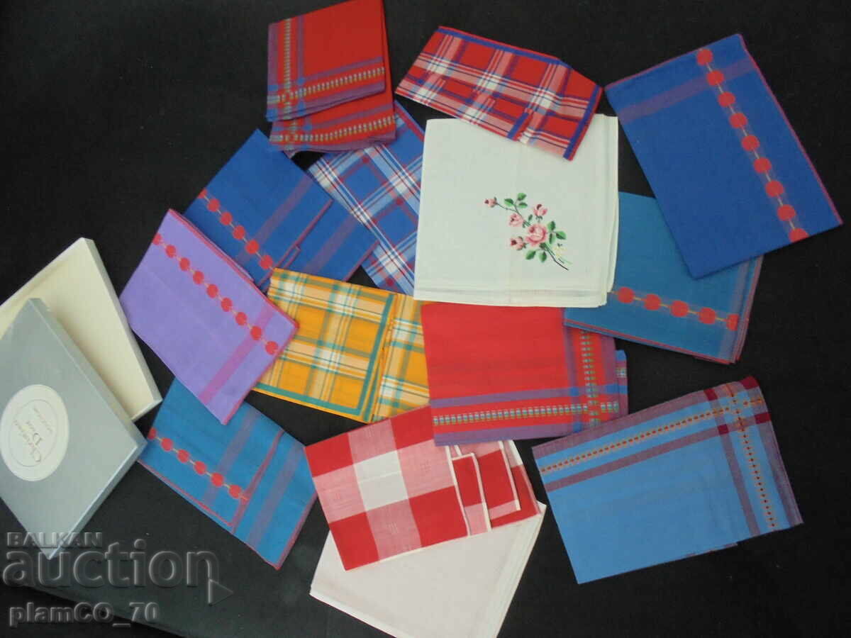 Nr. 8583 Set de 14 șervețele vechi cu preț € 9.90 | 19.36 BGN