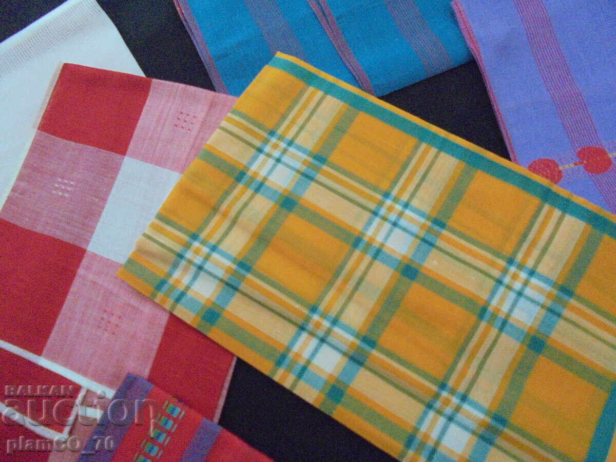 Livrarea Nr. 8583 Set de 14 șervețele vechi