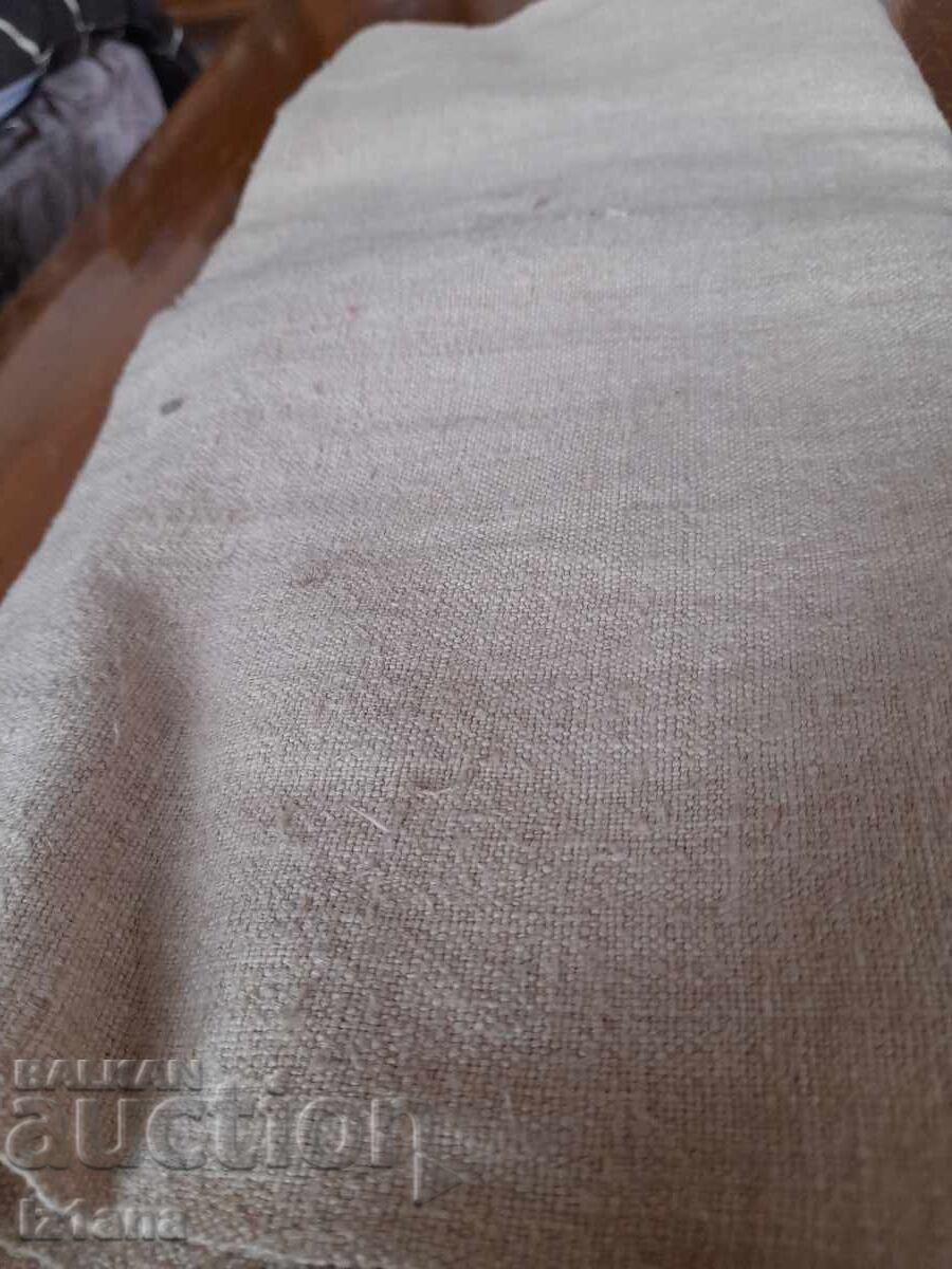 Pânză veche de in, lenjerie cu preț € 32.00 | 62.59 BGN