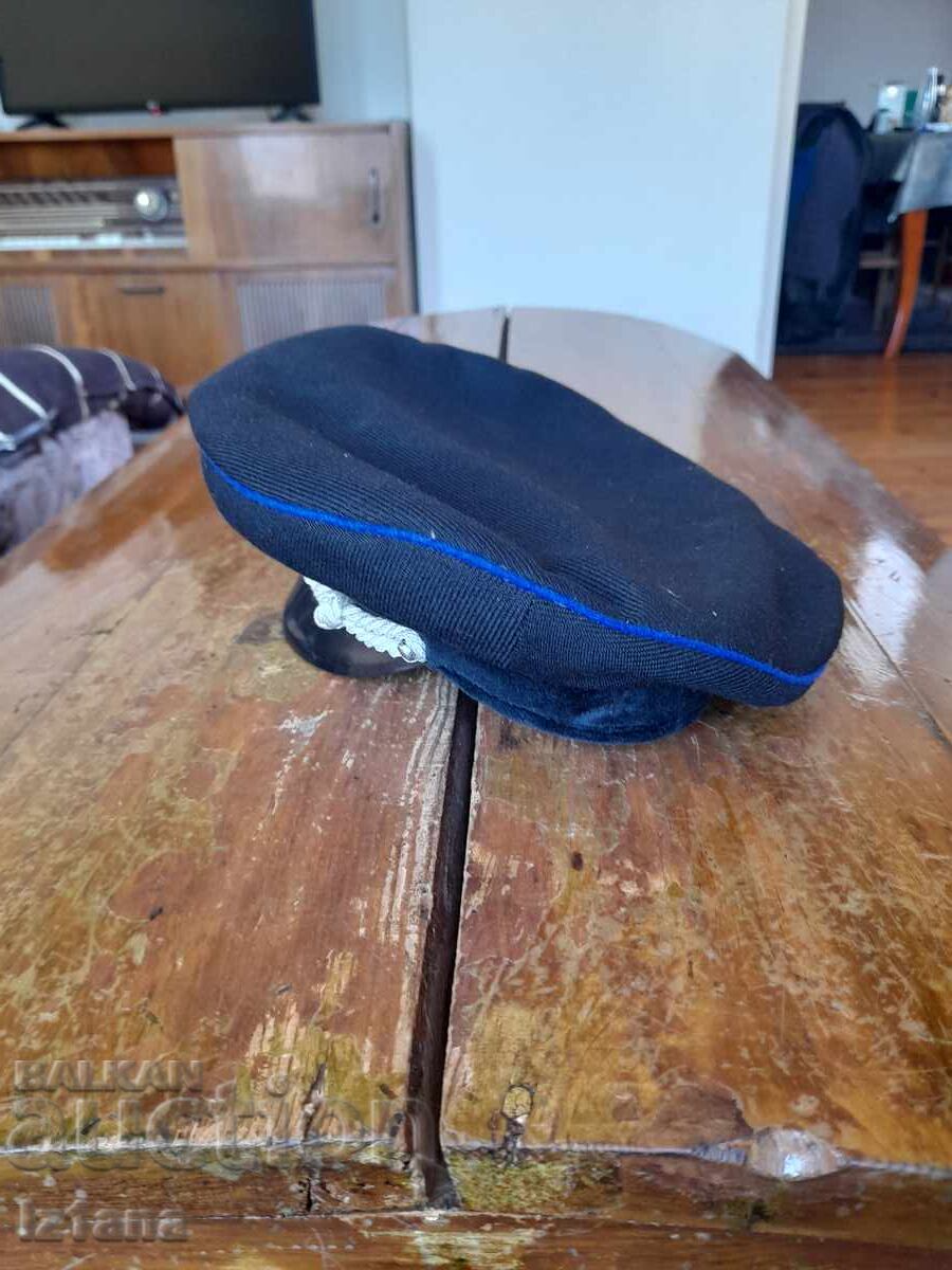 Παράδοση Παλιό μαθητικό πηλήκιο