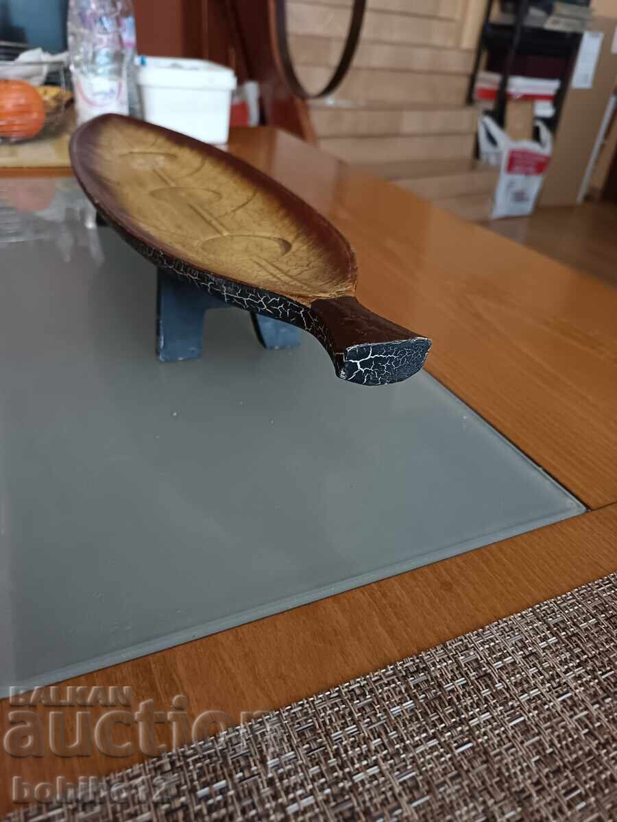 Auction  Decorative wooden tea light holder