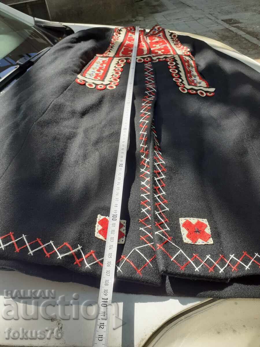 Εκπληκτικό μάλλινο φόρεμα τύπου κάπας με παραδοσιακό κέντημα - 5