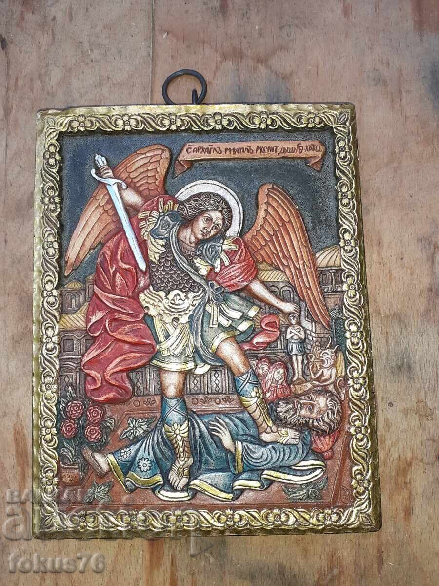 Παράδοση Υπέροχη έγχρωμη ανάγλυφη εικόνα του Αγίου Αρχαγγέλου Μιχαήλ