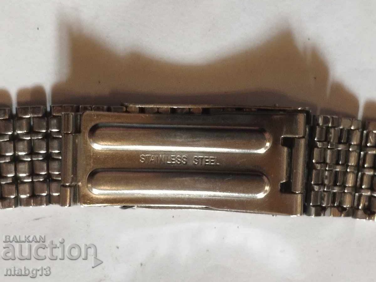 Livrarea Brățară Orient