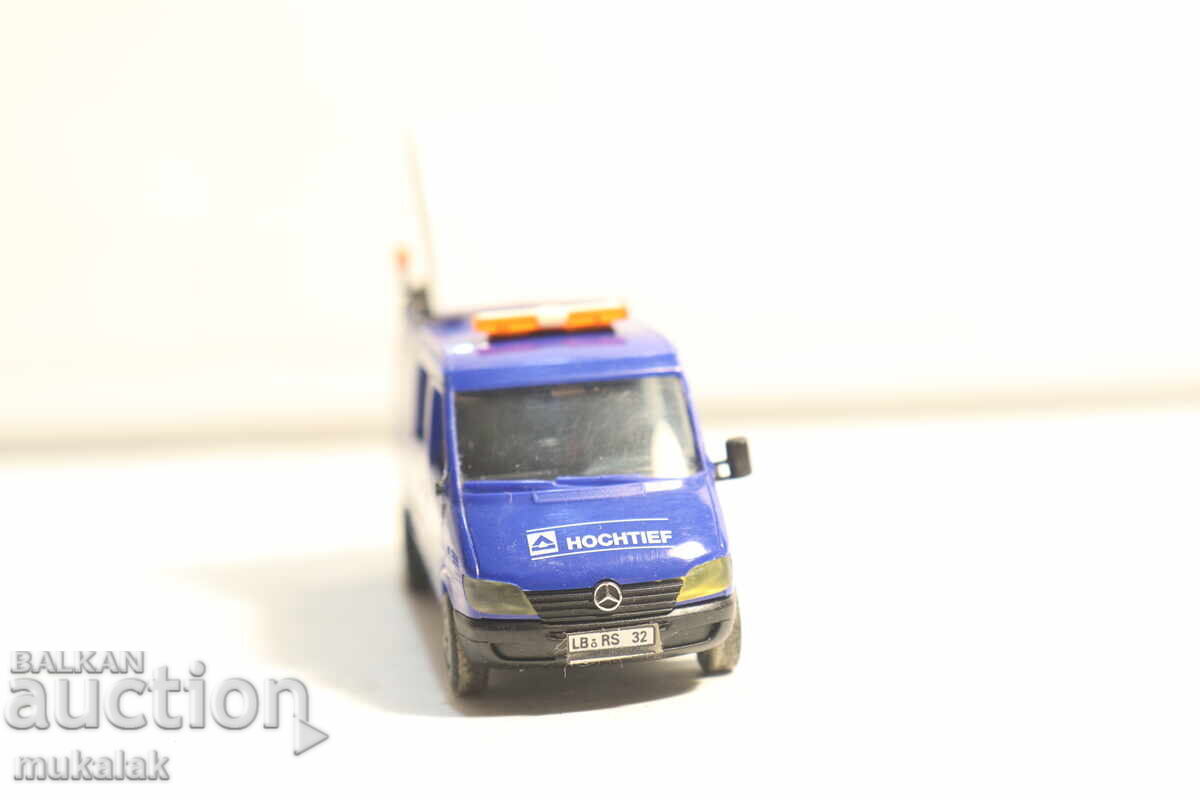 Licitație HERPA H0 1/87 MERCEDES SPRINTER CAMION MODEL MAȘINUȚĂ