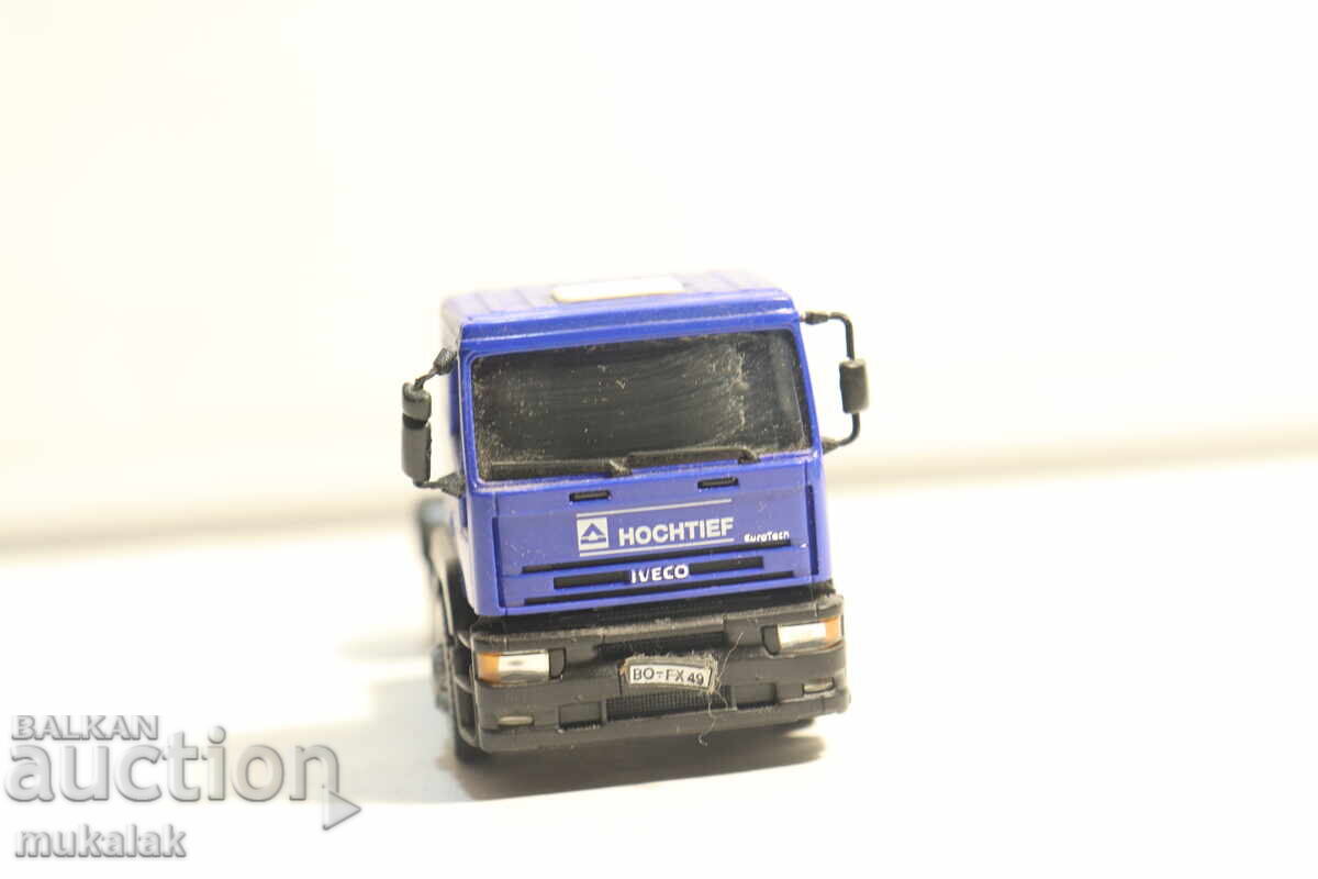 Licitație HERPA H0 1/87 IVECO CAP TRACTOR MODEL CAMION