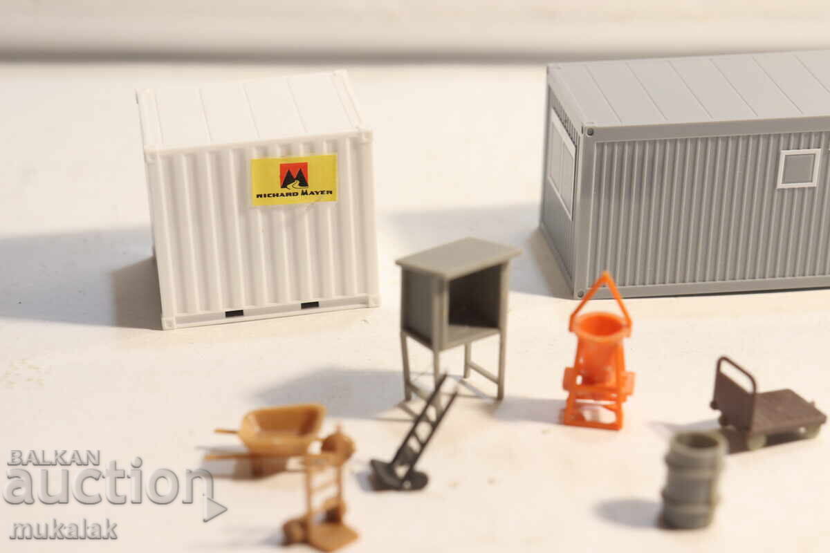 HERPA H0 1/87 VAN CONTAINER ACCESSORIES CAR MODEL LOT with price € 8.00 | 15.65 BGN