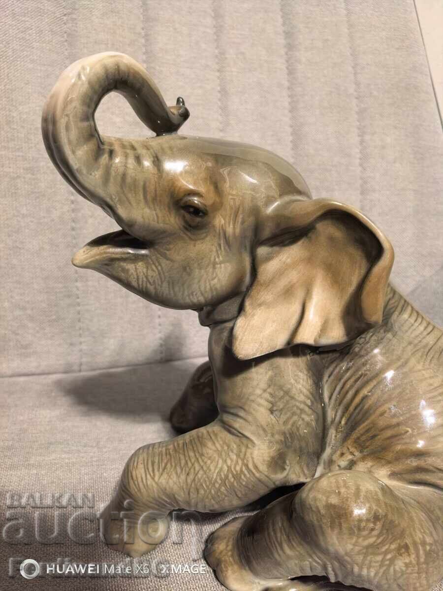 Porcelain figure - 5