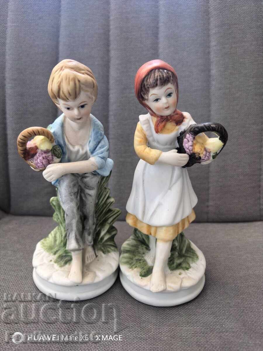 Figurine din porțelan