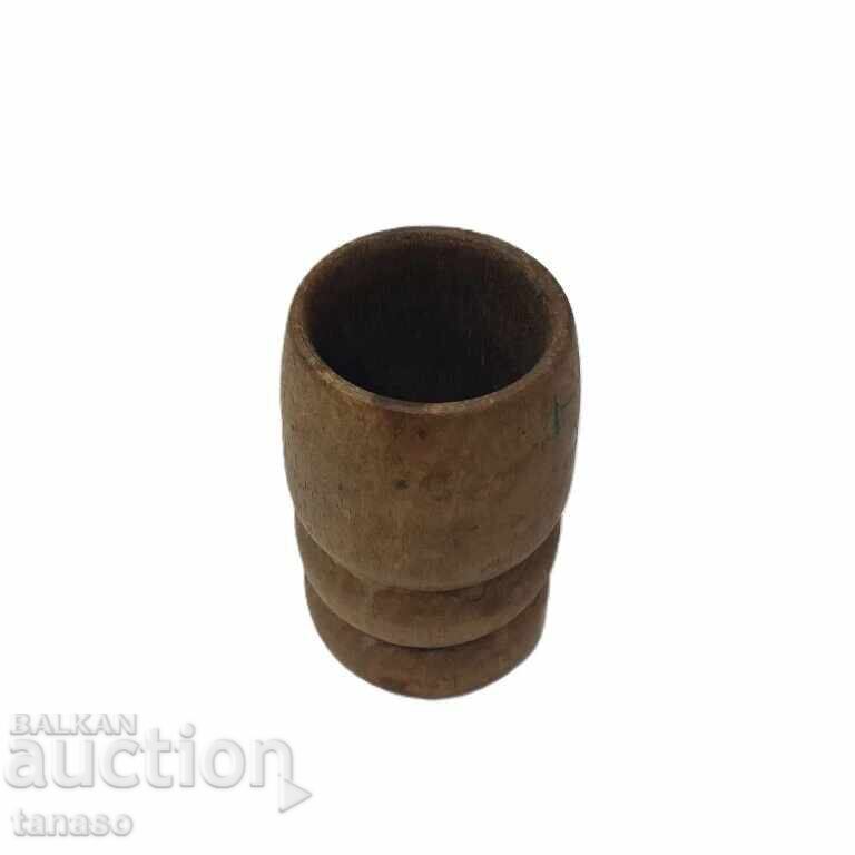 Auction  Old wooden cup, pencil holder (1.4)