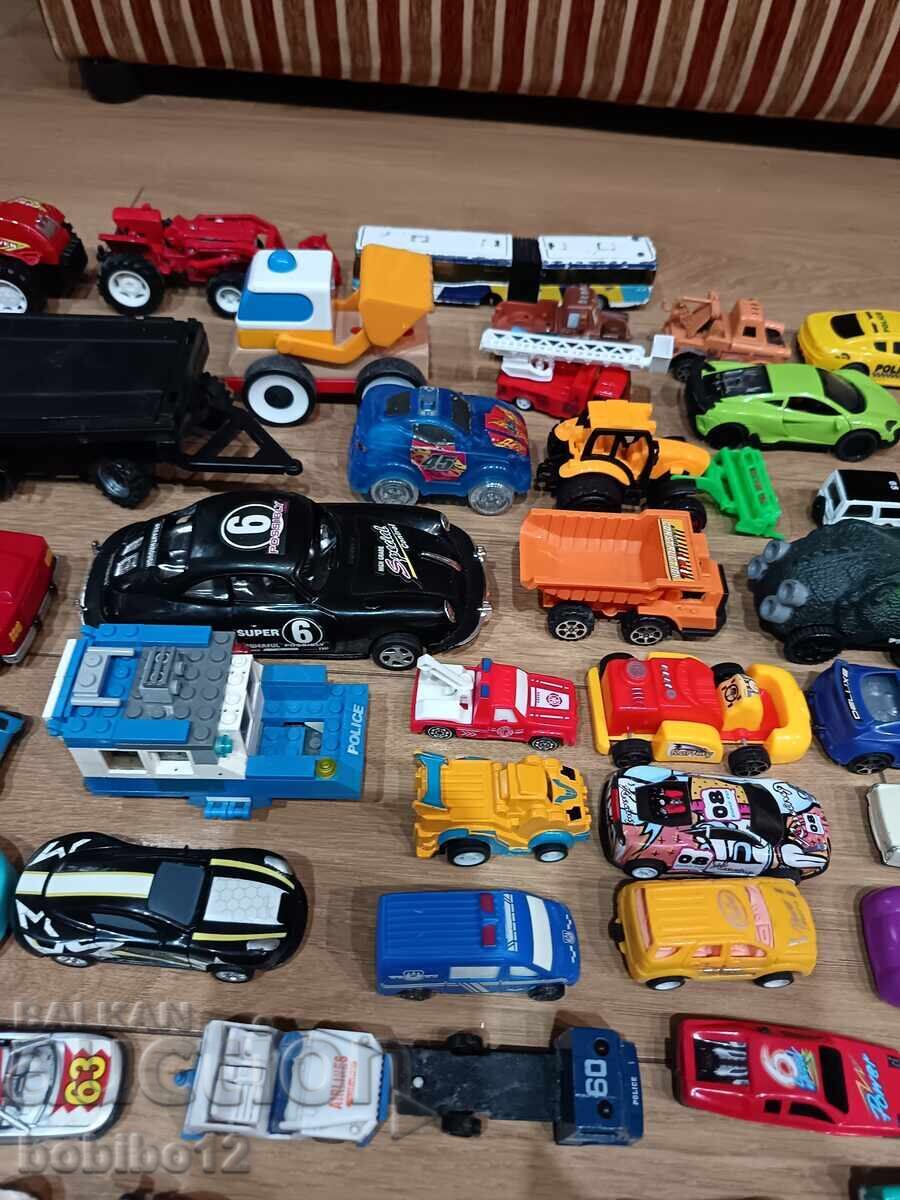 Lot de mașinuțe din plastic și metal - 7