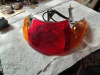 μπροστινά φώτα, κάποιο μηχανάκι