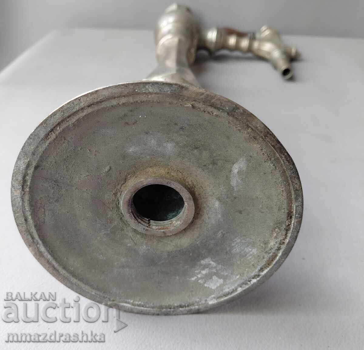 Licitație Robinet de bere din bronz din secolul al XIX-lea, mare, masiv și greu