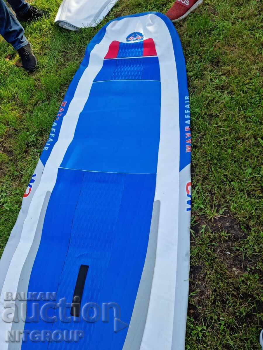 Placă de stand up paddle gonflabilă cu preț € 350.00 | 684.54 BGN