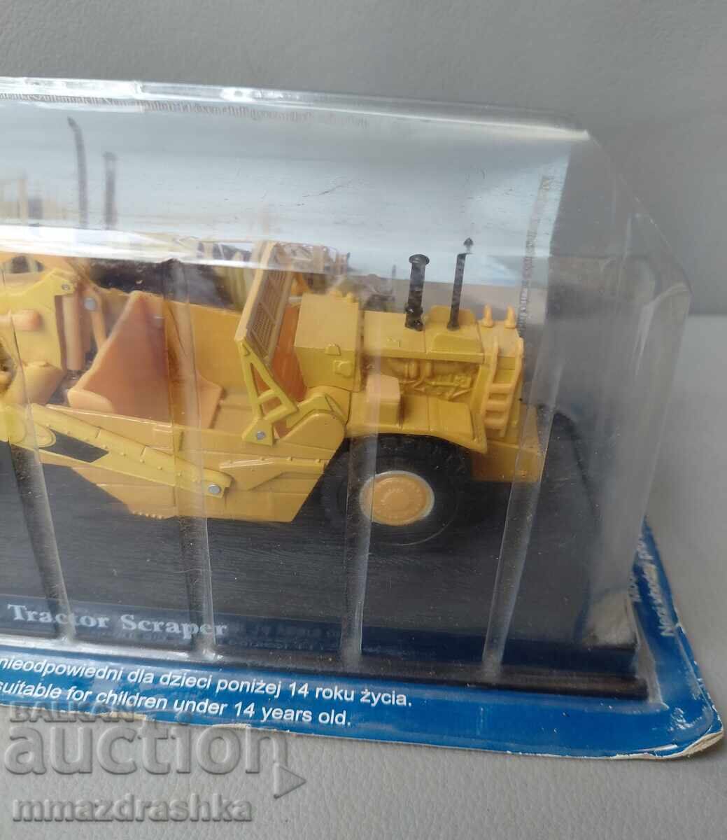 Аукцион Макет на Wheel Tractor Scraper