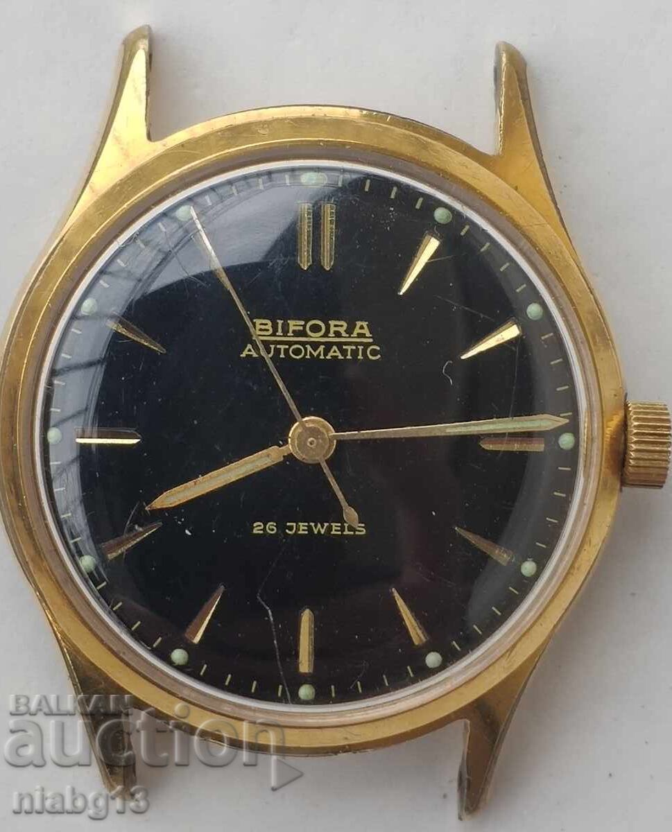 Bifora