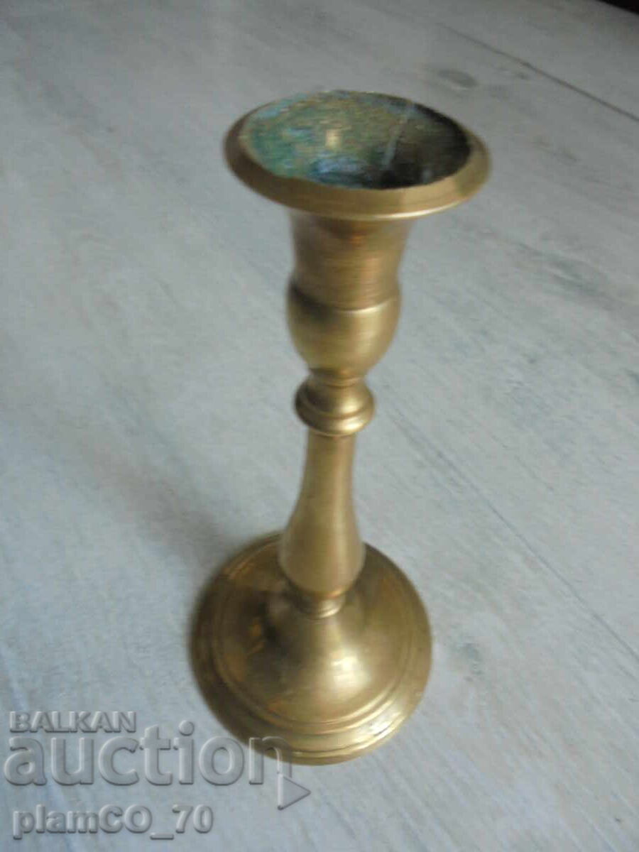 Auction  No. 8585 Old brass candlestick – retro style
