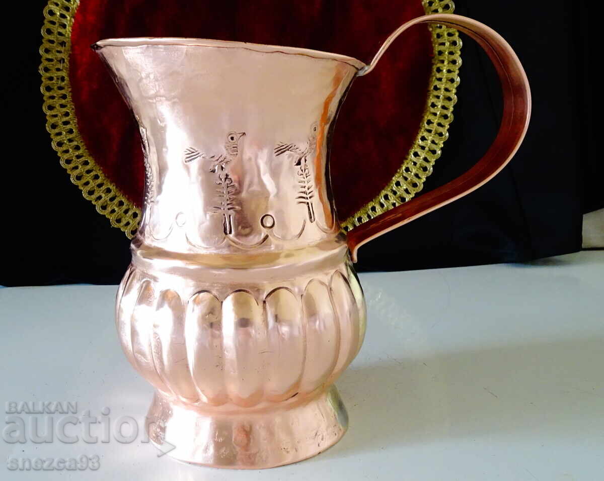 Χάλκινη κανάτα, σφυρήλατος καθαρός κόκκινος χαλκός, πουλιά, σφραγίδα με τιμή € 54.99 | 107.55 BGN