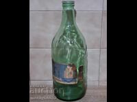 Sticlă veche de apă minerală din anii '60