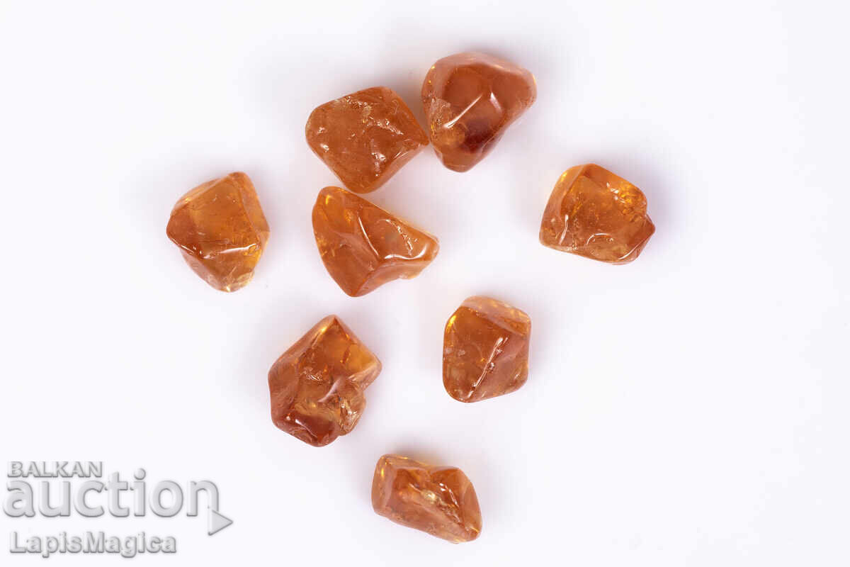 8 bucăți granat spessartin culoarea "Fanta" 7.35ct șlefuit