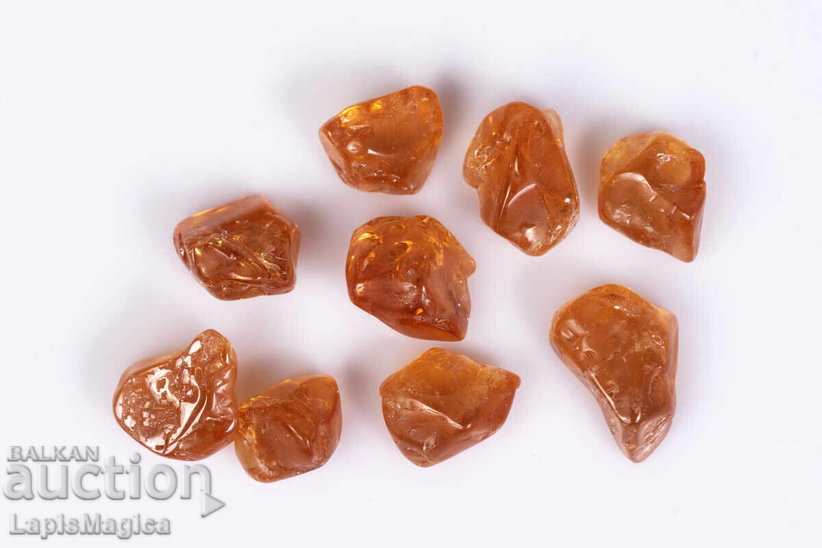 9 броя спесартин гранат Фанта цвят 8.1ct полирани