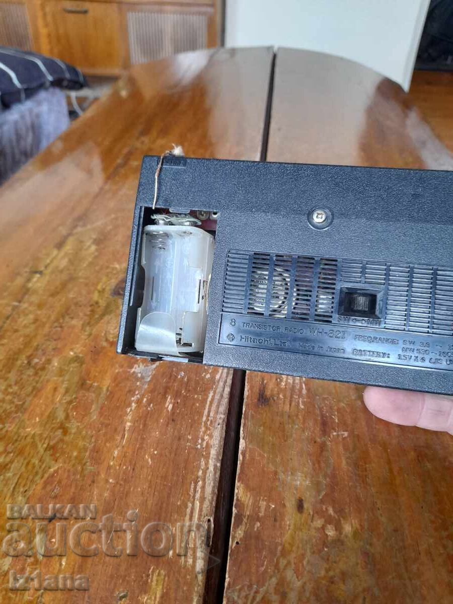 Radio vechi, receptor radio Hitachi - 5