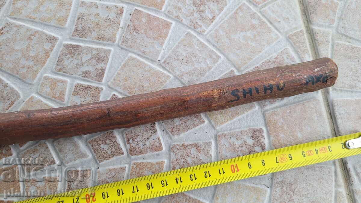 Παράδοση Πέλεκυς μάχης από το Ντουμπάι Shihou