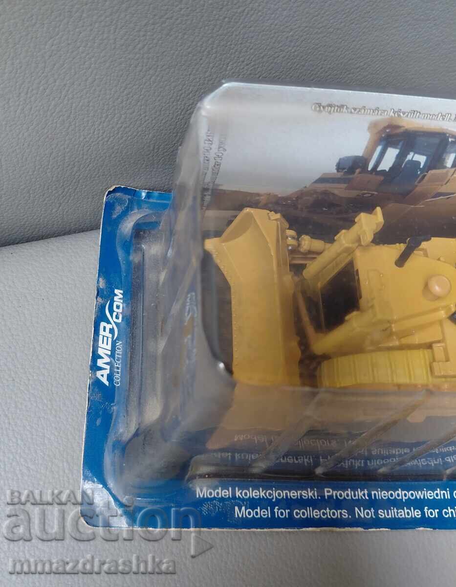 Доставка на Багер TRACK TYPE TRACTOR