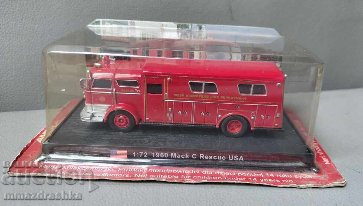 Пожарен камион Mack C Rescue 1960