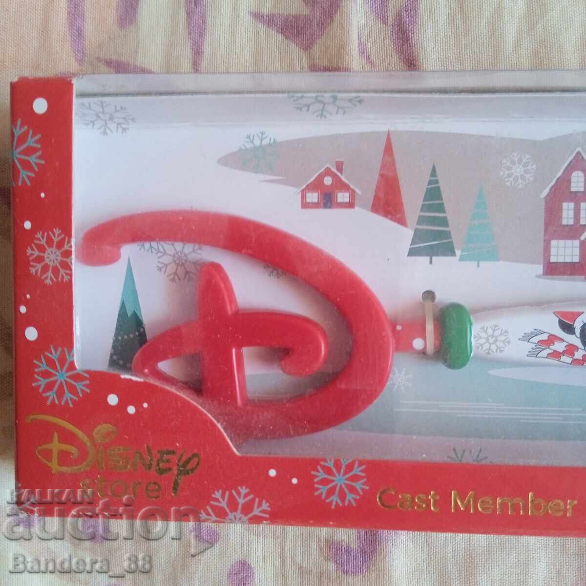 Disney Store Cast Member Exclusive 2019 Christmas Key Mickey με τιμή € 10.00 | 19.56 BGN