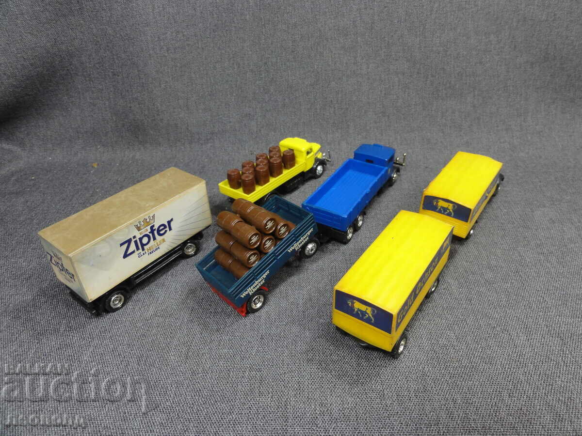 Livrarea LOT DE MAȘINUȚE ȘI CAMIOANE VECHI RETRO 1/87 HO SERIA BERE